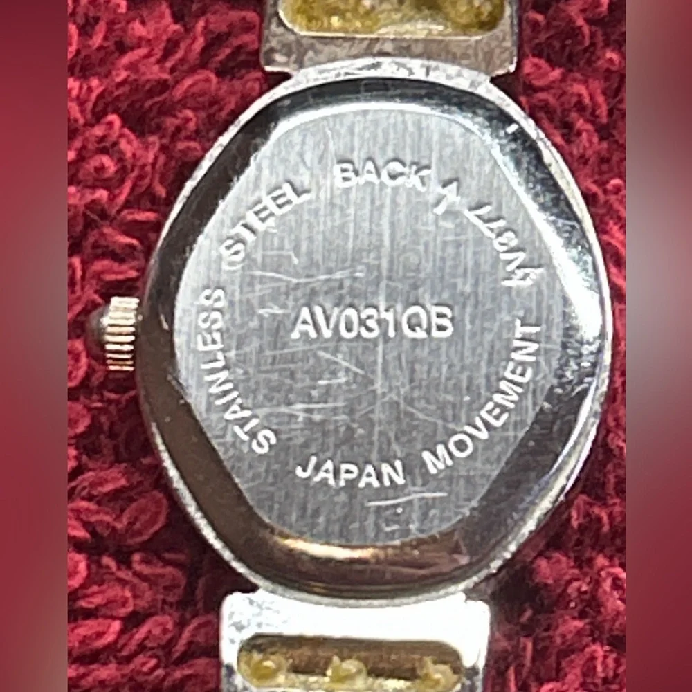 Avon VTG Faux Pearl Band Women's Silver Tone Oval Watch - With New Battery